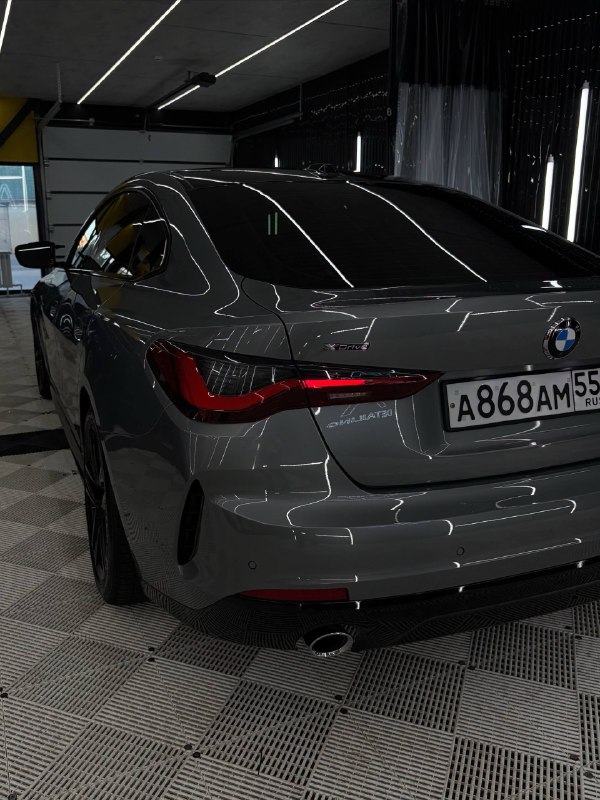 BMW: деталь работы 4
