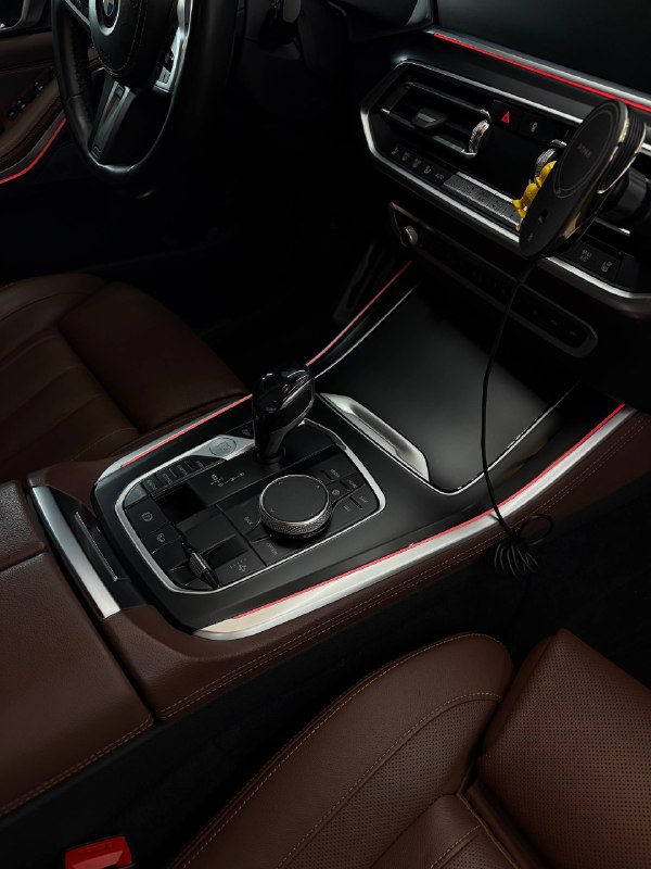 BMW X5 — Матовая оклейка декоративных элементов салона