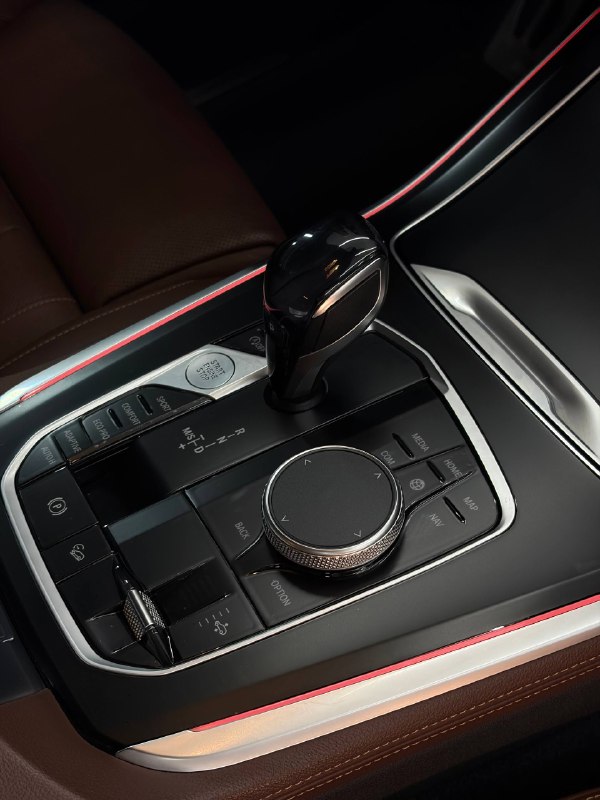 BMW X5: деталь работы 2
