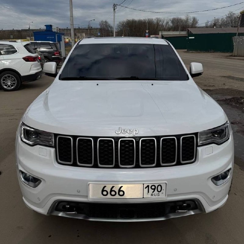 Jeep Cherokee: деталь работы 2